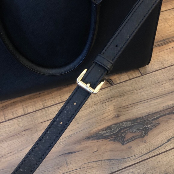 Michael Kors Purse - Picture 6 of 8